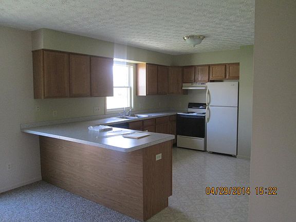 3rd image of 831 Eastland Ave