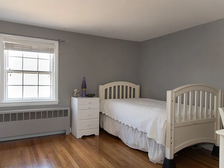 26 Carville Ave — Photo 9