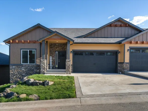 9006 E Courtview Ln, Spokane, WA 99217