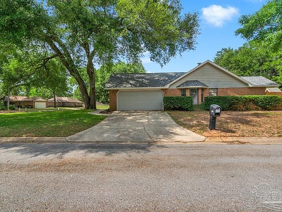 4th image of 8412 Belle Meadow Blvd