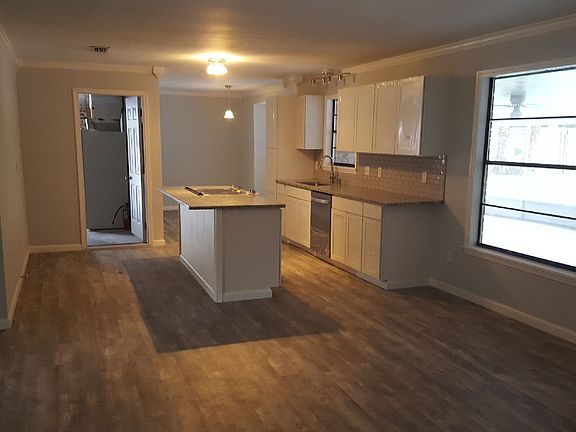2nd image of 622 San Robar Dr