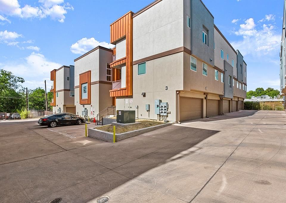 1st image of 2827 Manor Road #3105