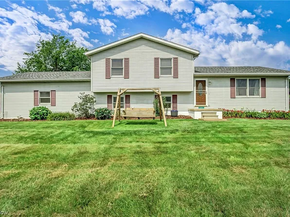 6285 Welsh Rd, Nashport, OH 43830