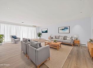 Charles Court East, Needham, MA 02492