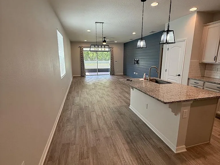 8258 Bayliss Ct — Photo 8