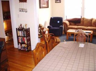 447 W Belmont Ave, Chicago, IL 60657