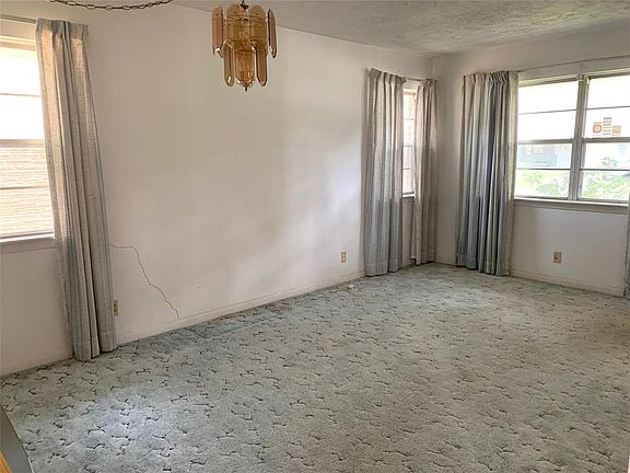 Lots of windows in living area.