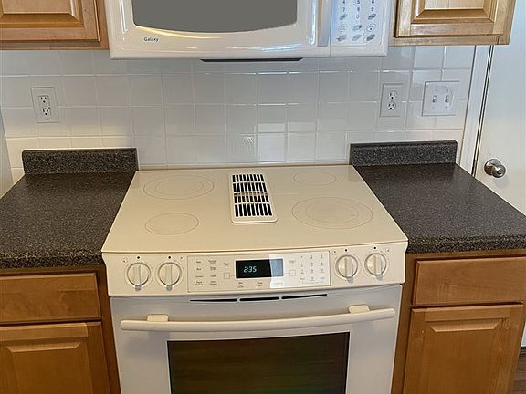 4th image of 830 University Pkwy