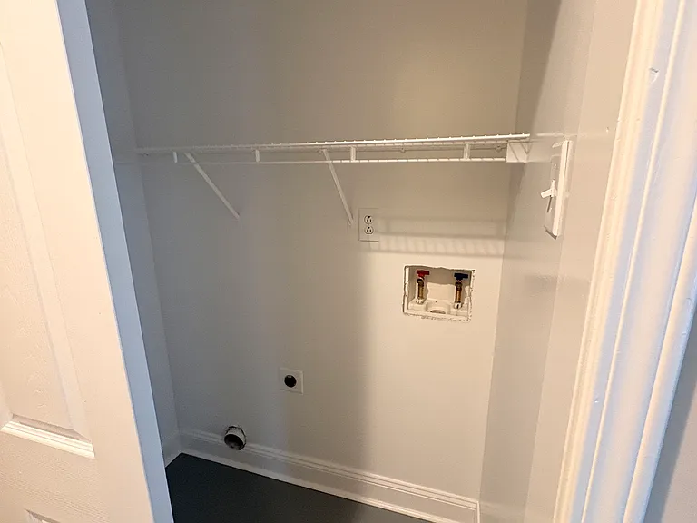 10770 Central Ave — Photo 4