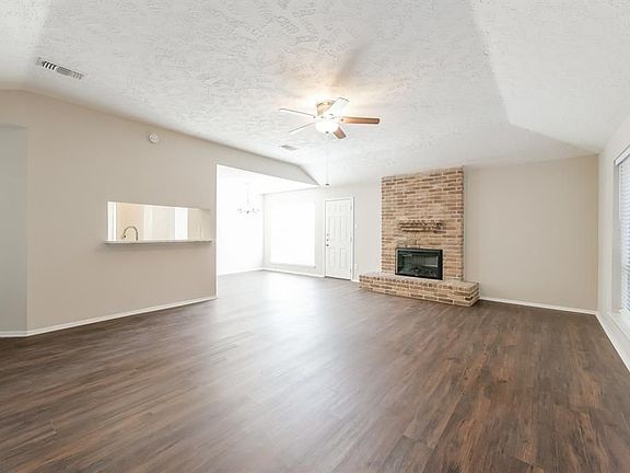 3rd image of 8334 Buckeye Glen Ln