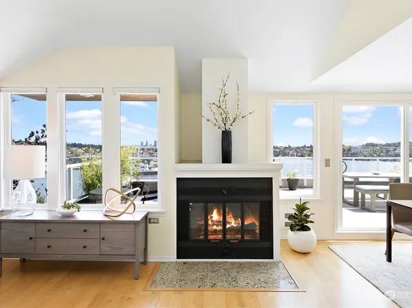 2500 Dexter Avenue N #F, Seattle, WA 98109