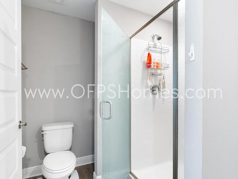 319 Carmel Dr #4 — Photo 22