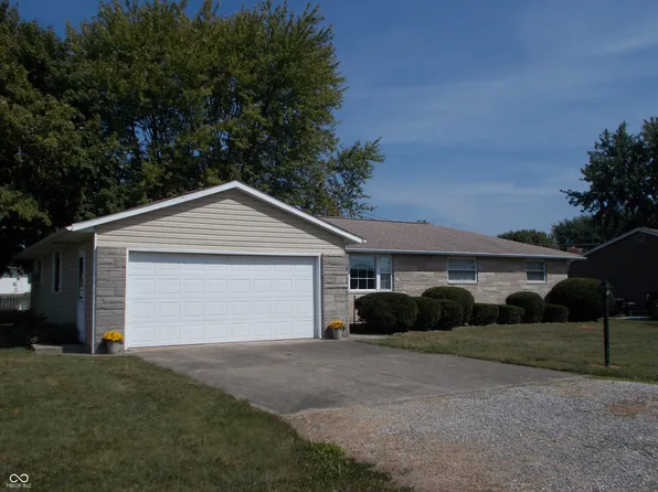 1220 W Park Rd, Greensburg, IN 47240