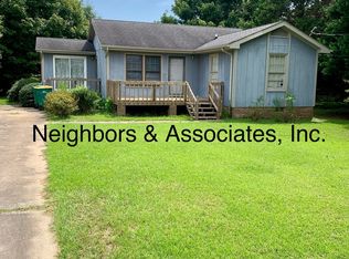 41 Maple St, Coats, NC 27521