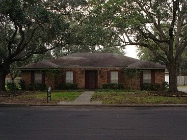 1st image of 2624 Encino Ave