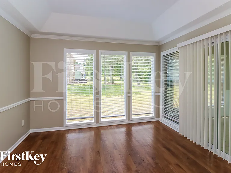 11507 Matthews Trl — Photo 6