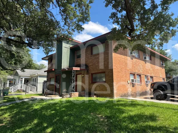 4445 Bell St #B, Houston, TX 77023