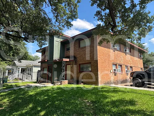 4445 Bell St #B Photo 1