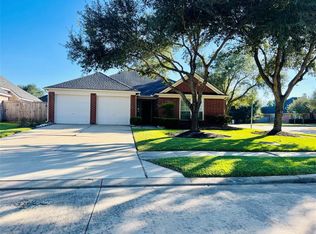 2227 Ridgefield Park Ln, Richmond, TX 77469