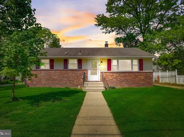 16 McGuire St, Wrightstown, NJ 08562