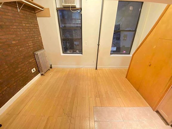 5th image of 323 W 30th St APT 3F
