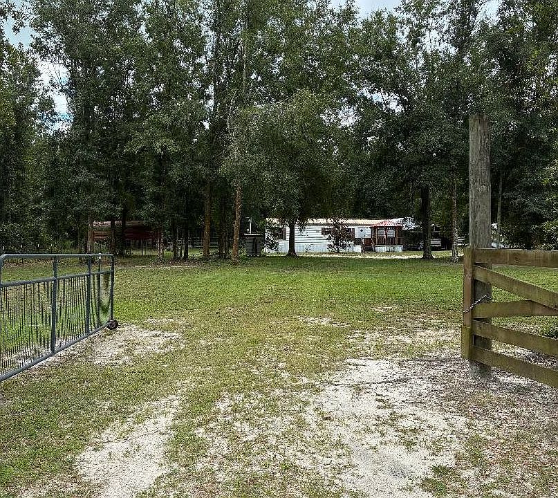 1st image of 21552 152nd St
