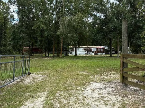 21552 152nd St, Live Oak, FL 32060