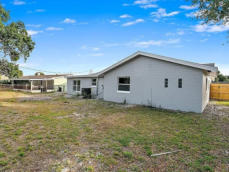 4823 Kathy Jo Ter — Photo 25