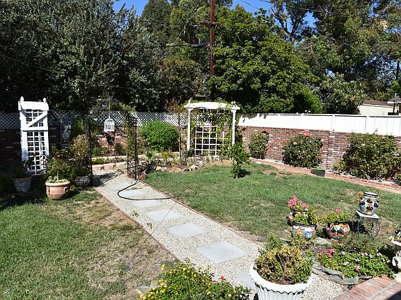 5th image of 20909 Avenue San Luis