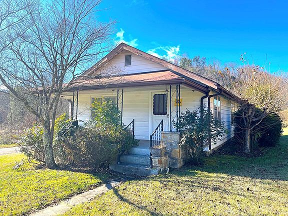 2nd image of 145 Worm Creek Dr