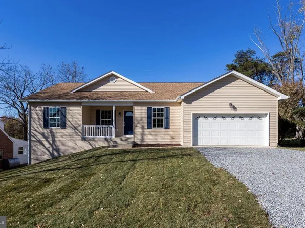 7 Graham St, Fredericksburg, VA 22405