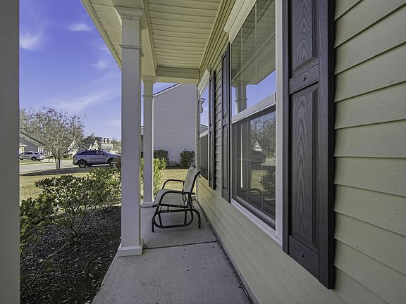 5th image of 225 Urbano Ln