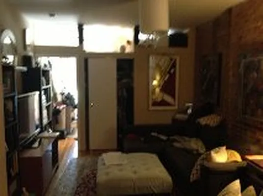 Rented by Manhattan Apartment Organization | media 16