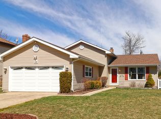 1006 Concord Dr, Bartlett, IL 60103