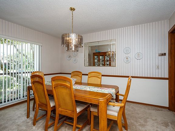 4th image of 522 Sabal Trail Cir