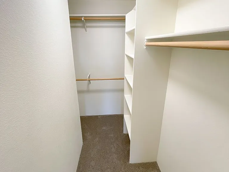 5630-5632 N Hills Dr #5634 — Photo 18