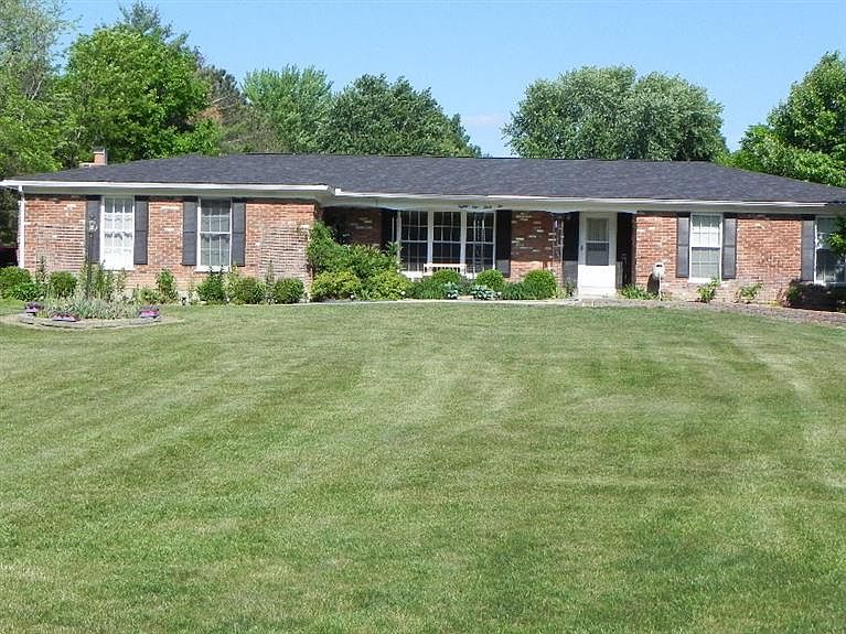 1st image of 8132 Whalen Ln