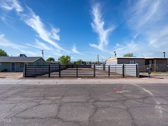 3rd image of 2419 W YUMA Street #4