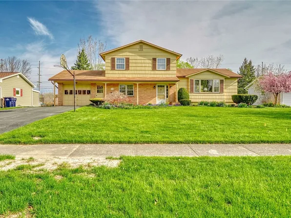 546 Shorecliff Dr, Rochester, NY 14612