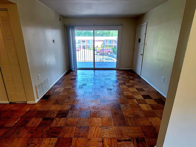 1702 Carlisle Ave #27 — Photo 5