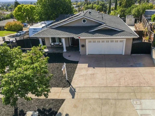 3562 Oakleaf Dr, San Jose, CA 95127