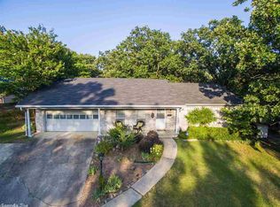 49 Kingspark Rd, Little Rock, AR 72227