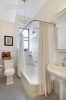 Rented by Corcoran | media 15