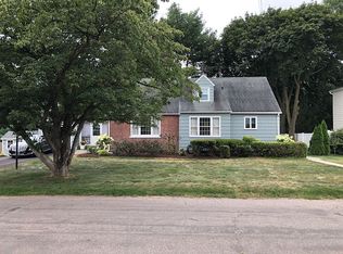 117 Edge Hill Rd, Fairfield, CT 06824