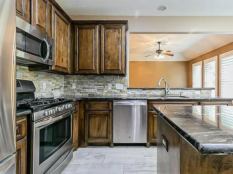 5823 Centennial Glen Dr — Photo 10