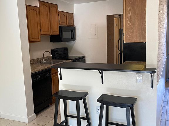 kitchen bar