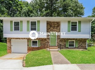 1743 Hunting Creek Ln SE, Conyers, GA 30013