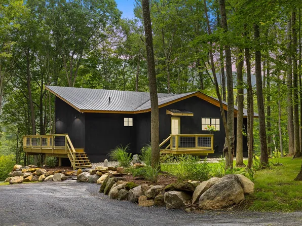 3582 North Road, Sunderland, VT 05252