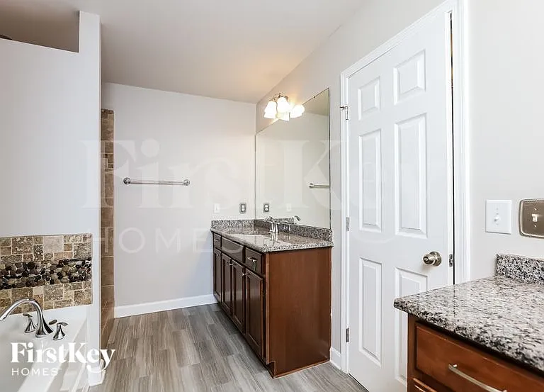 63 Sugarfield Ln — Photo 11