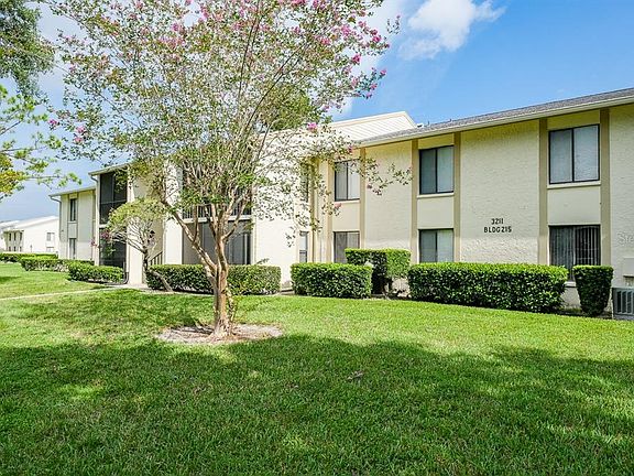 3rd image of 3211 Lake Pine Way E APT C1